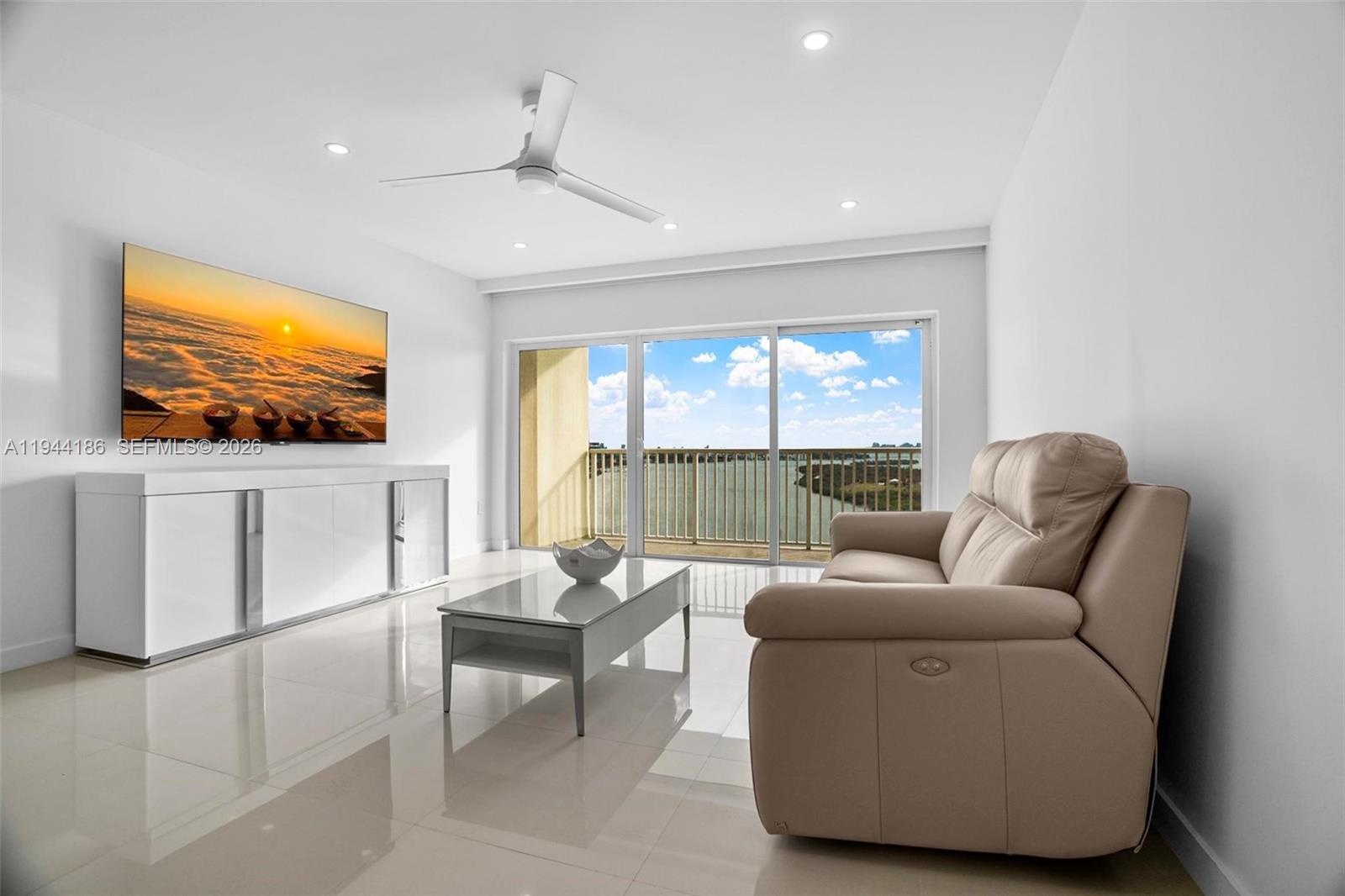 ARLEN HOUSE CONDO - Residential