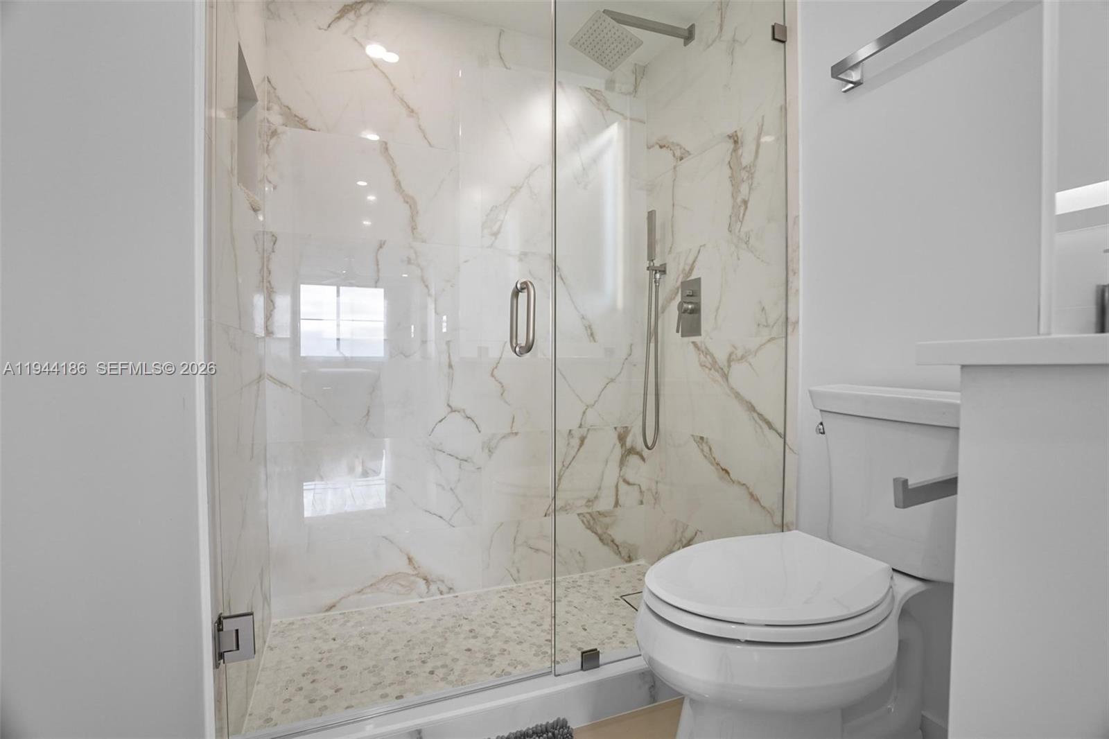 ARLEN HOUSE CONDO - Residential