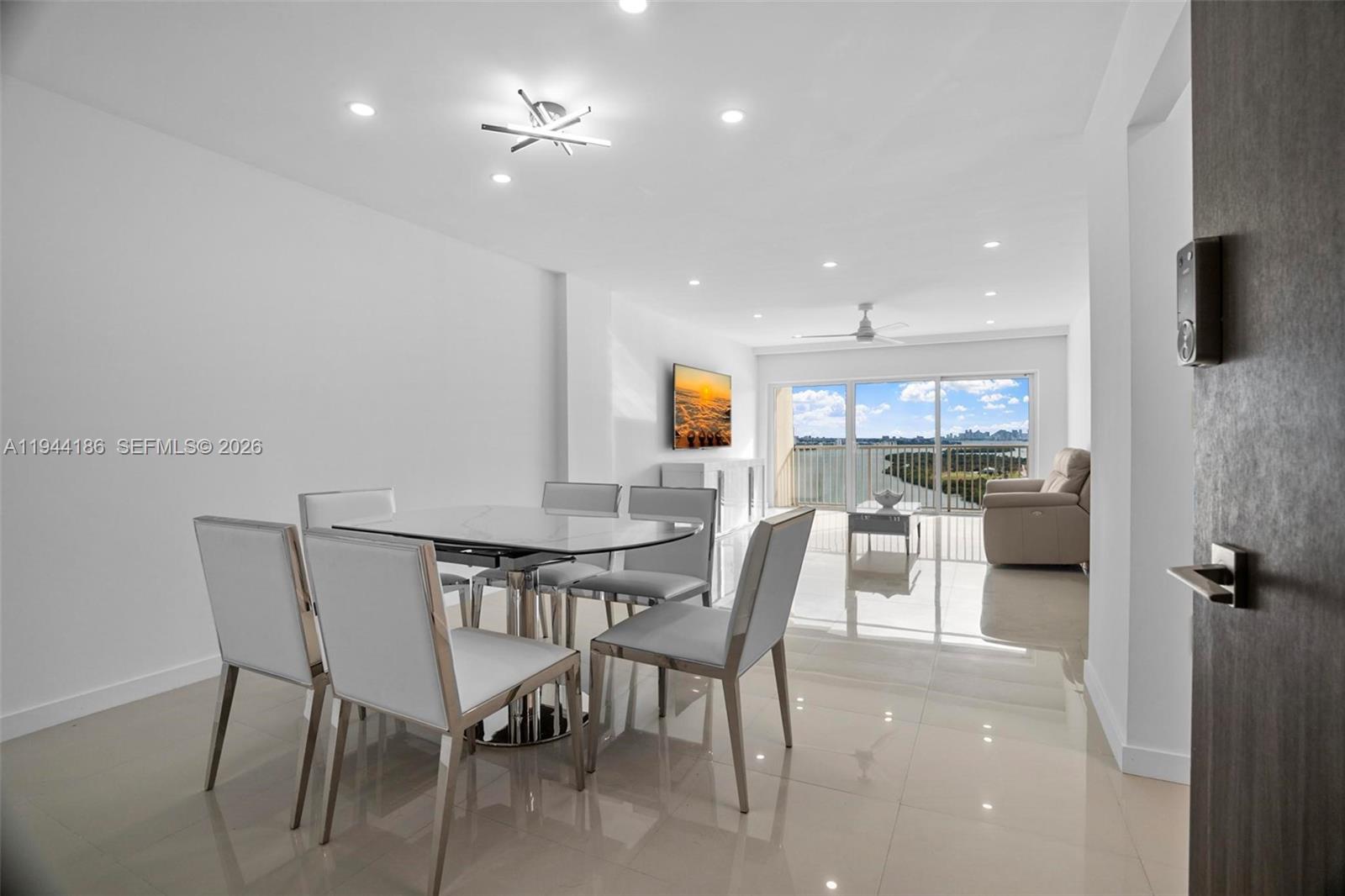 ARLEN HOUSE CONDO - Residential