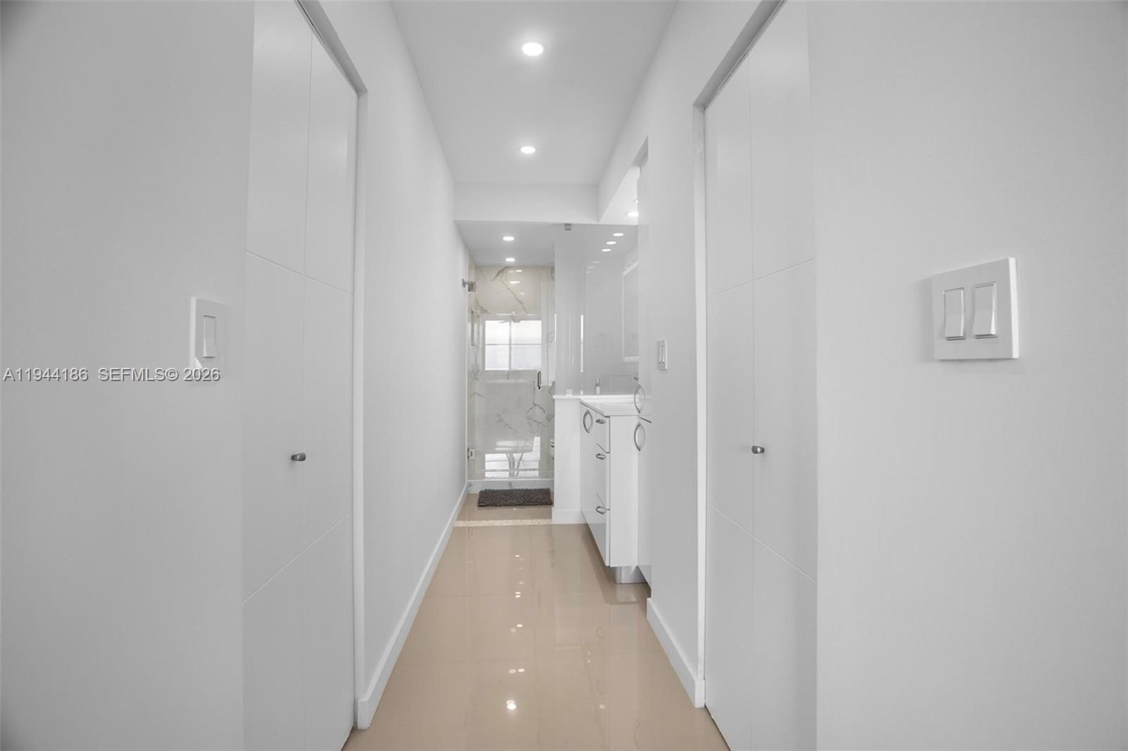 ARLEN HOUSE CONDO - Residential