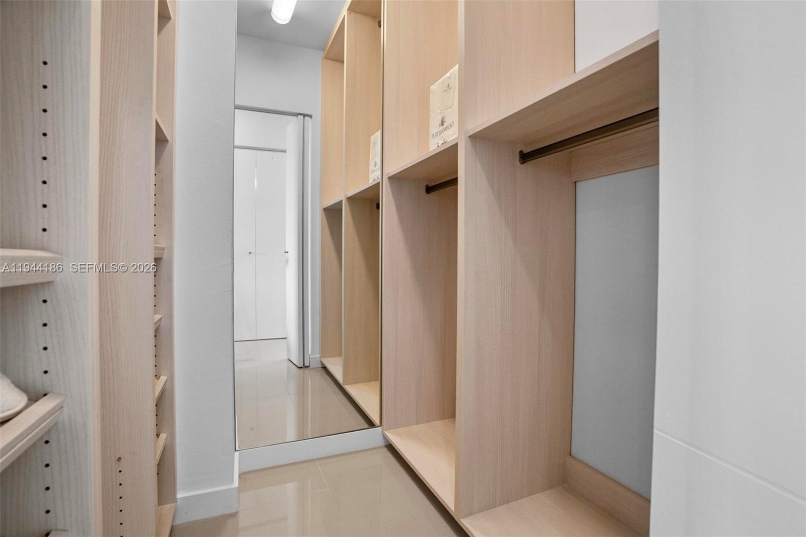 ARLEN HOUSE CONDO - Residential