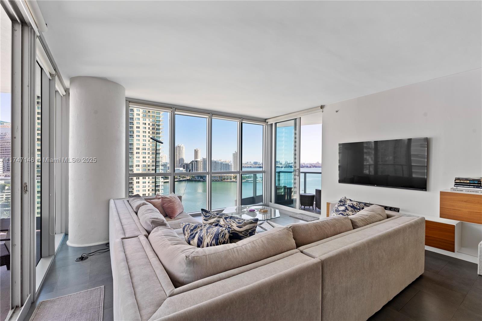 Rental Property at 1331 Brickell Bay Dr 1902, Miami, Broward County, Florida - Bedrooms: 2 
Bathrooms: 2  - $7,450 MO.