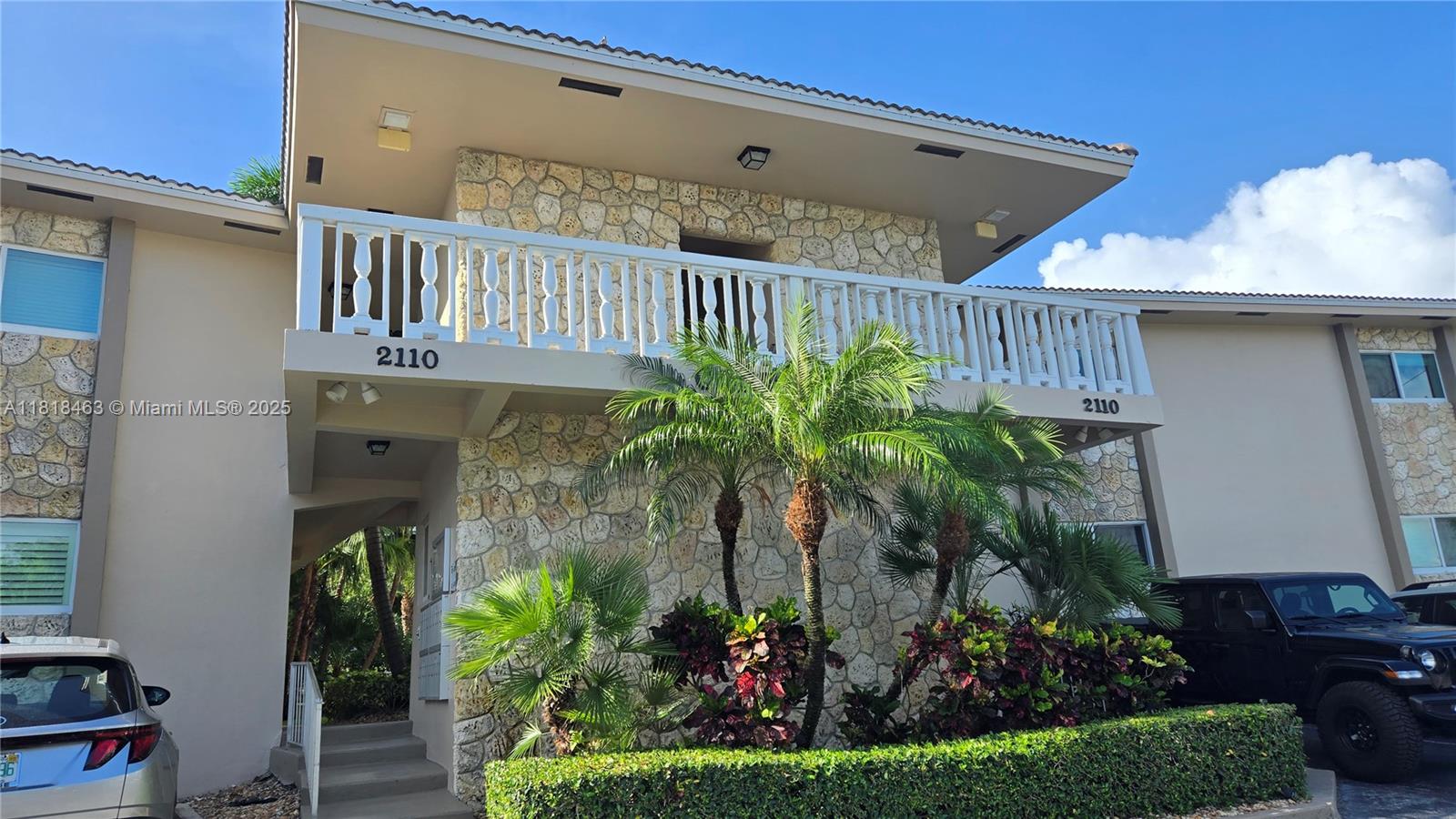 Rental Property at 2110 Ne 39th St 2A, Fort Lauderdale, Broward County, Florida - Bedrooms: 1 
Bathrooms: 1  - $1,800 MO.