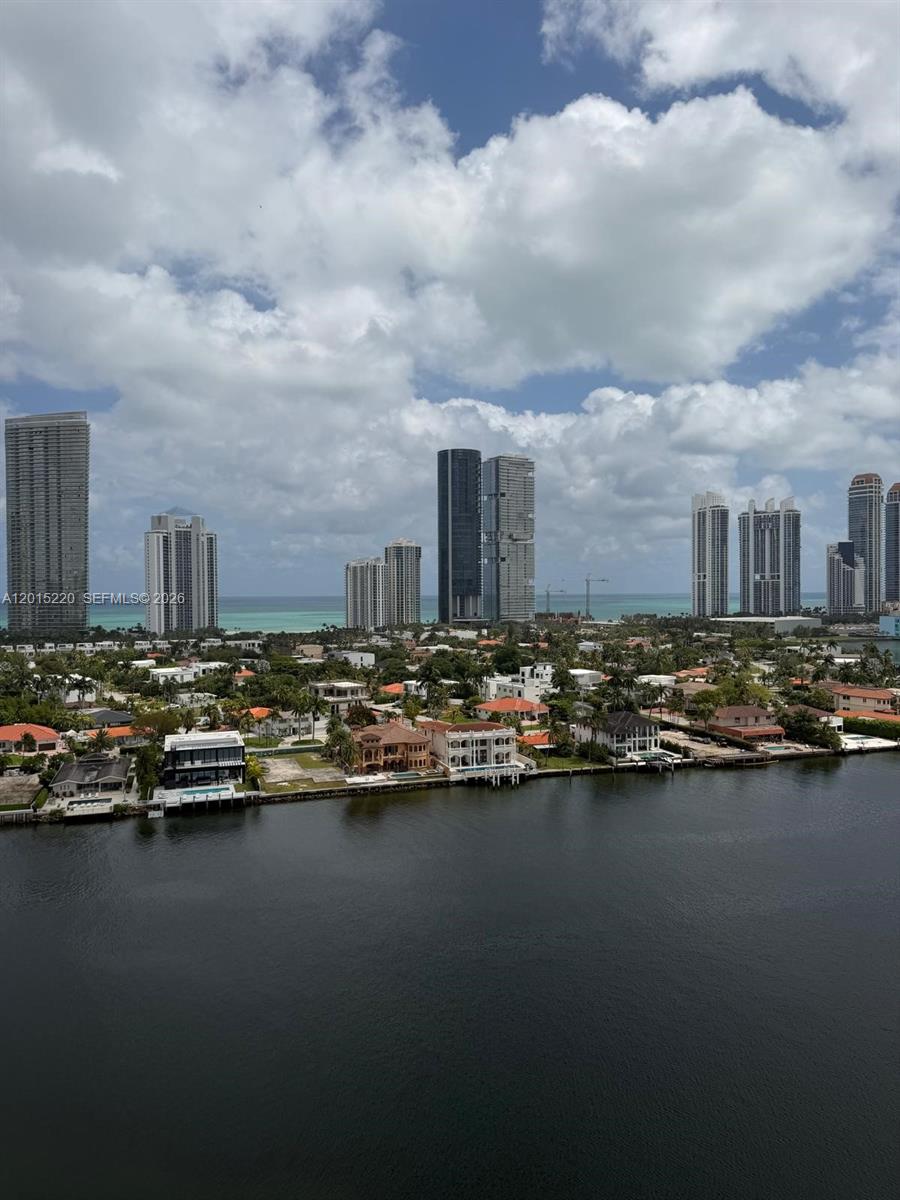 MYSTIC POINTE CONDO NO TH - Residential Lease