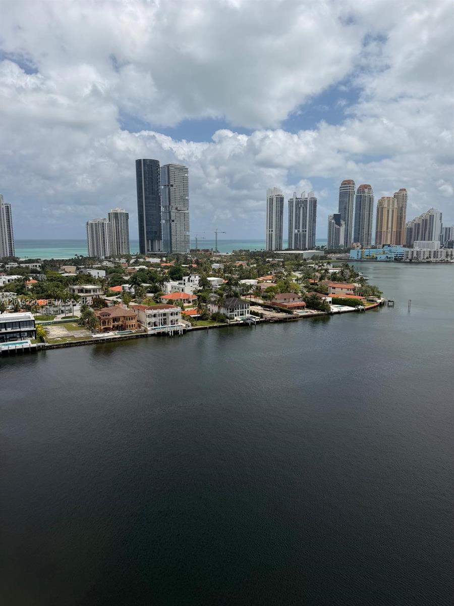 MYSTIC POINTE CONDO NO TH - Residential Lease