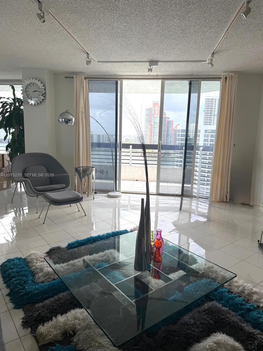 MYSTIC POINTE CONDO NO TH - Residential Lease