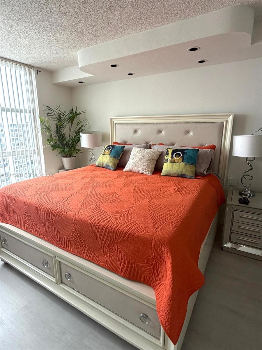 MYSTIC POINTE CONDO NO TH - Residential Lease