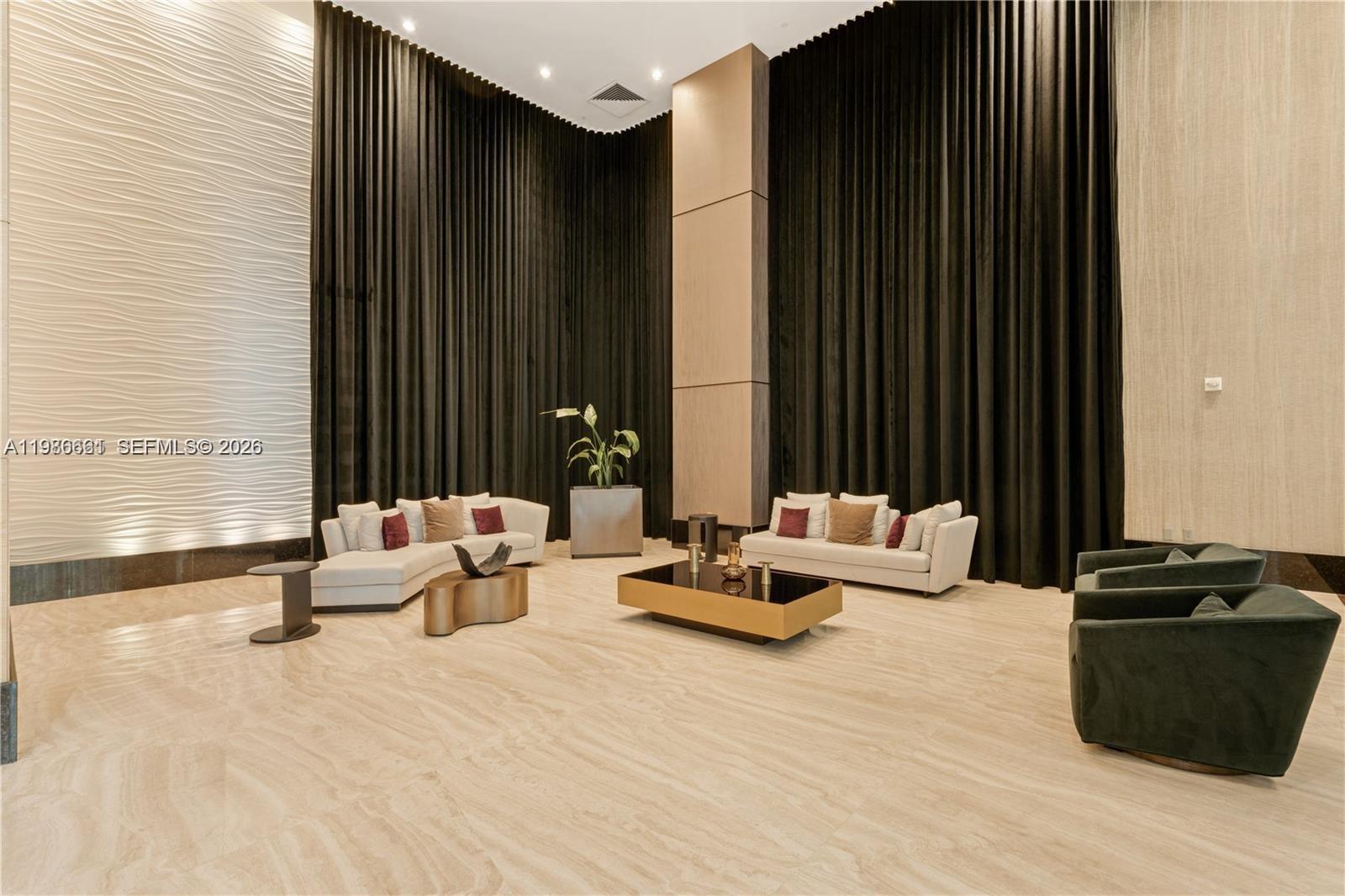 THE PLAZA 901 BRICKELL CO - Residential