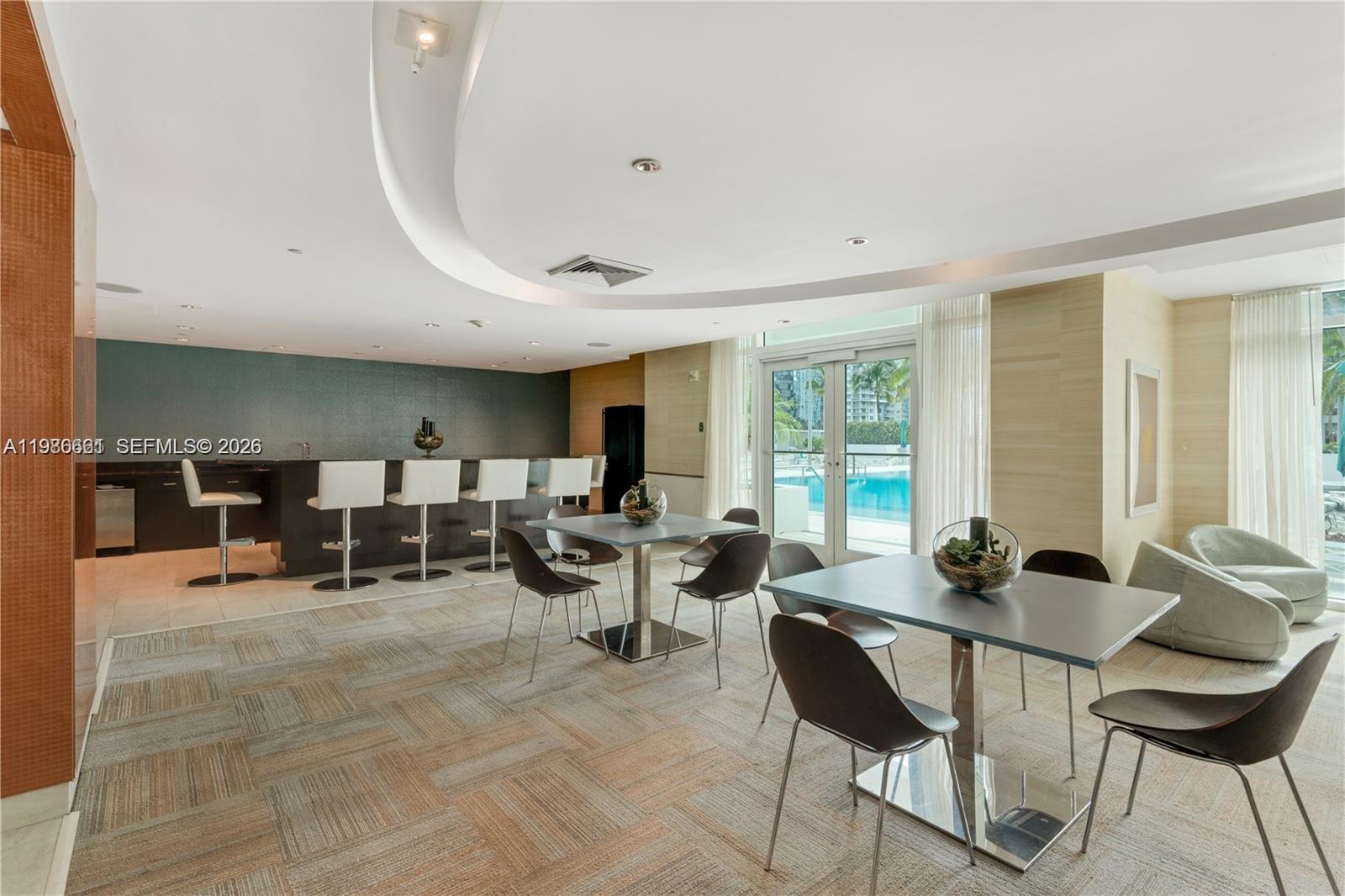 THE PLAZA 901 BRICKELL CO - Residential