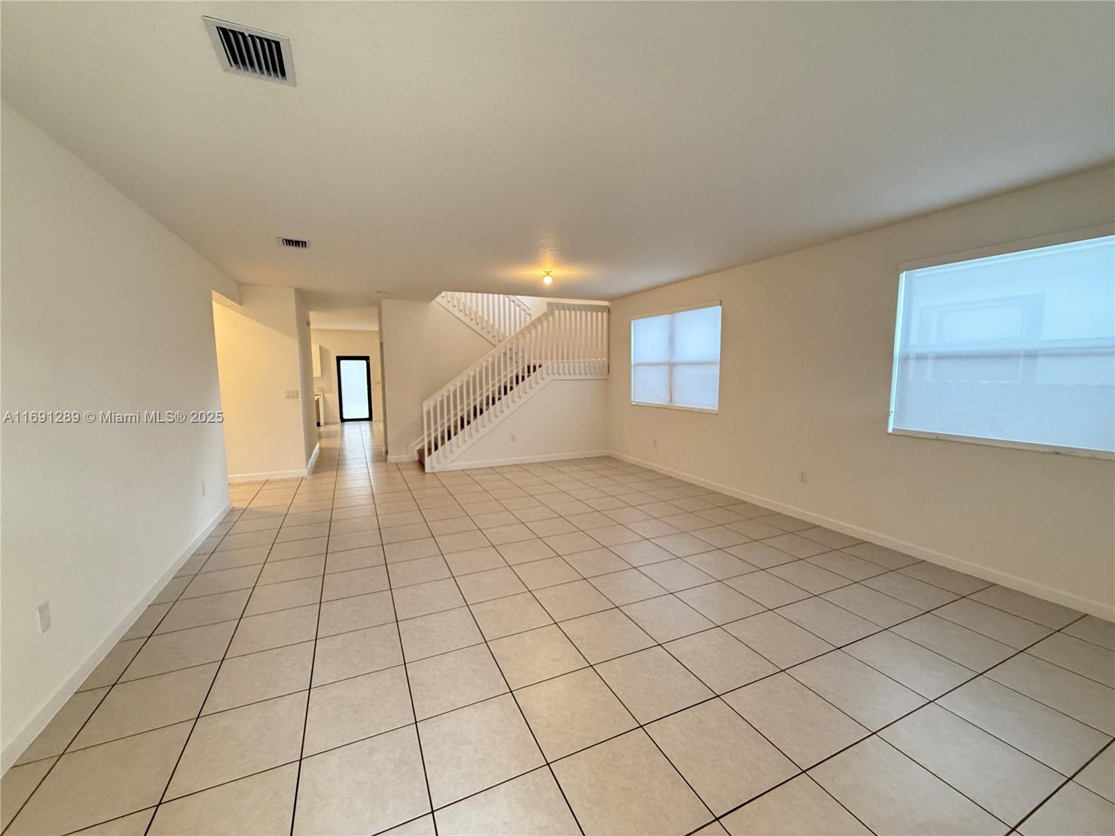 SIENA RESERVE - Residential