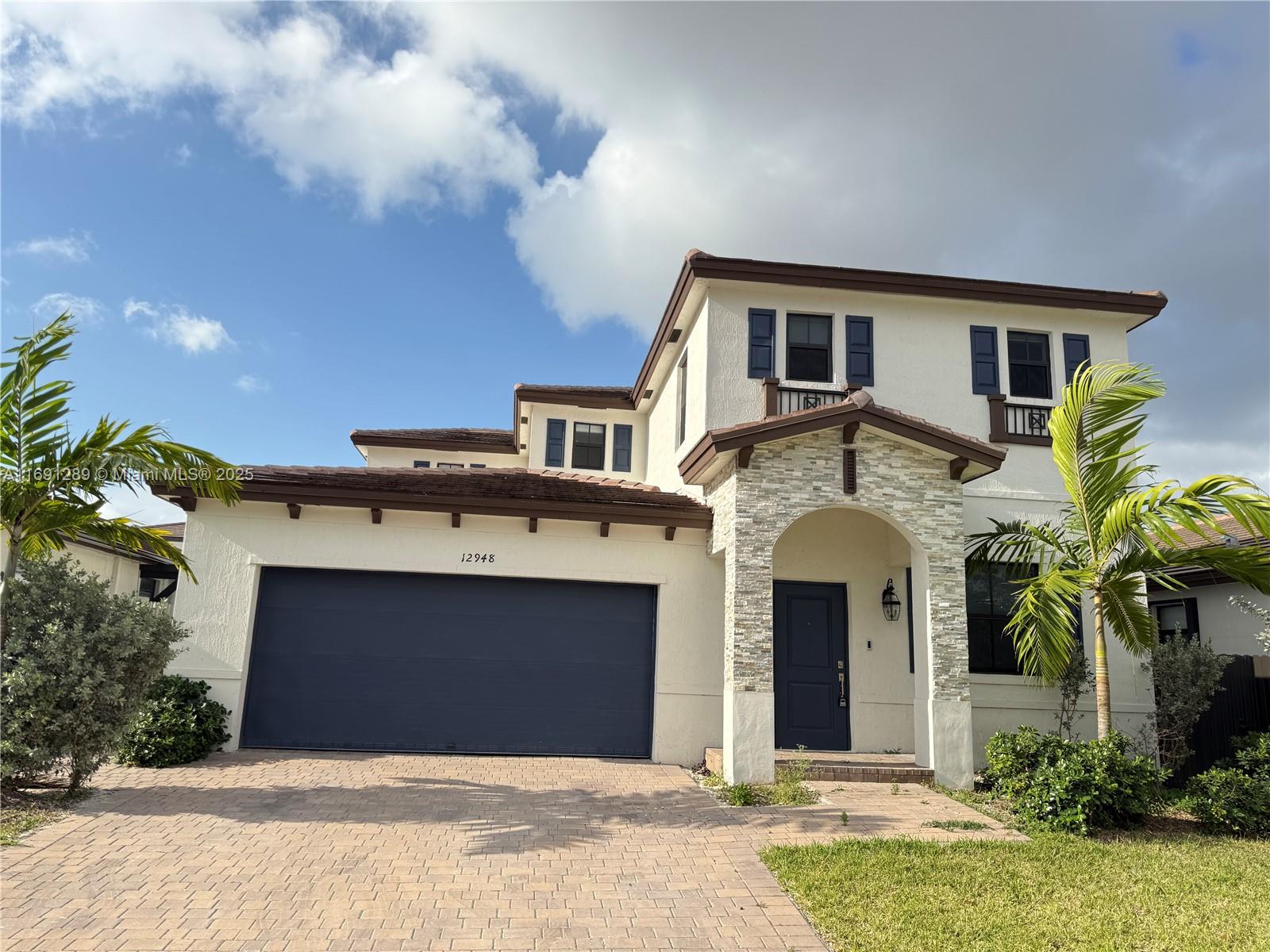 SIENA RESERVE - Residential