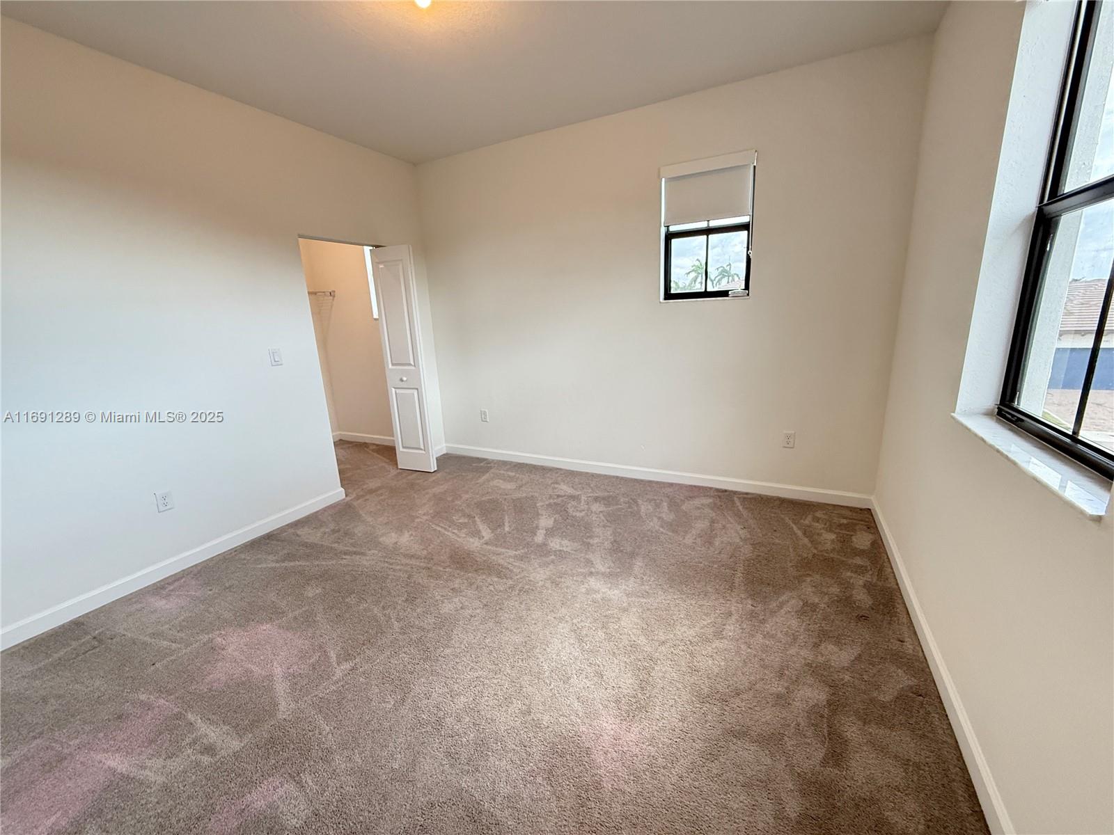 SIENA RESERVE - Residential