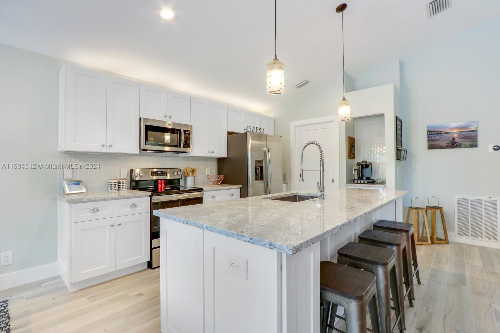 North Palm Beach Heights - Residential Lease