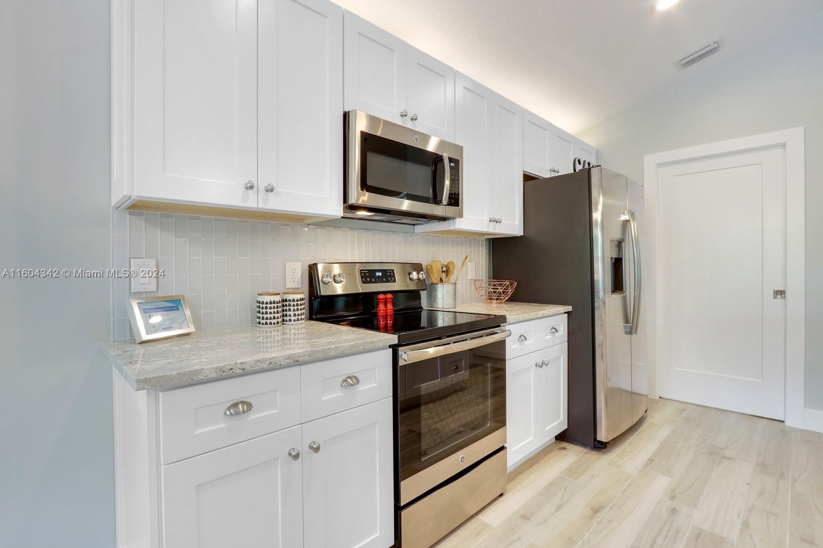 North Palm Beach Heights - Residential Lease
