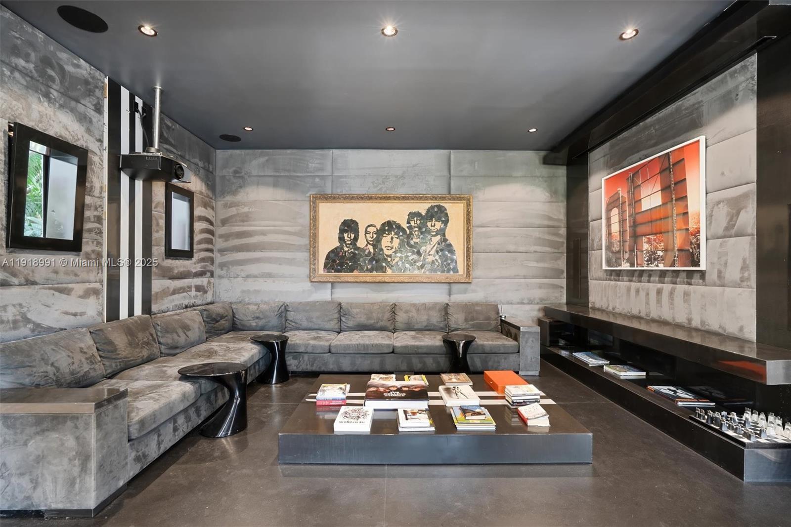 PALM ISLAND - Residential Lease