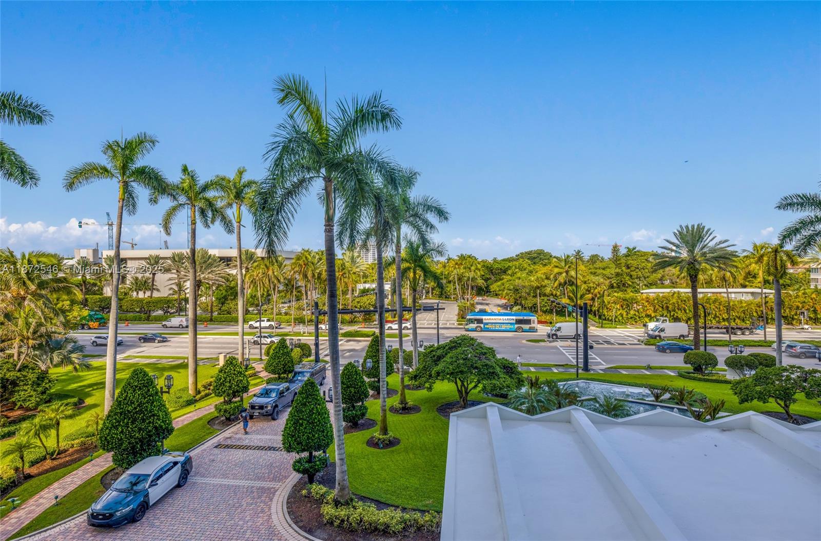 BALMORAL CONDO - Residential