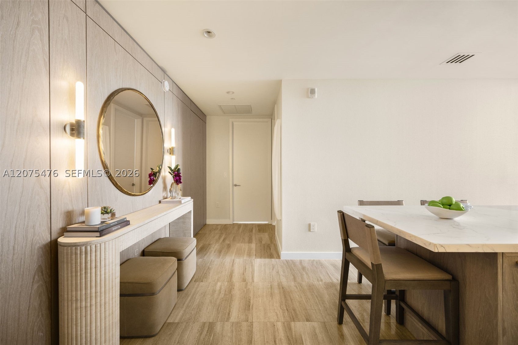 2831 S Bayshore Dr 804