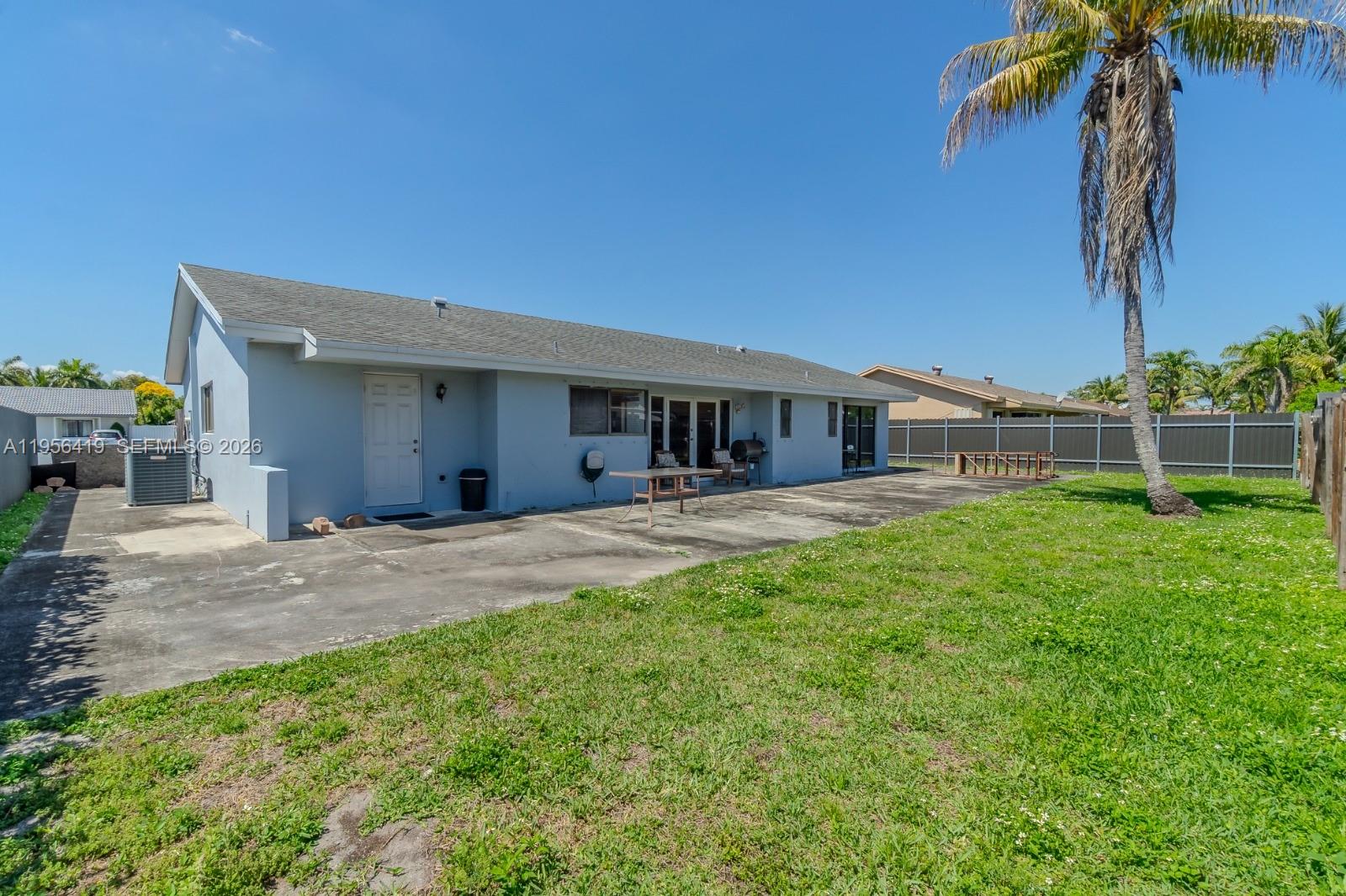 COUNTRY LAKE MANORS SEC 2 - Residential