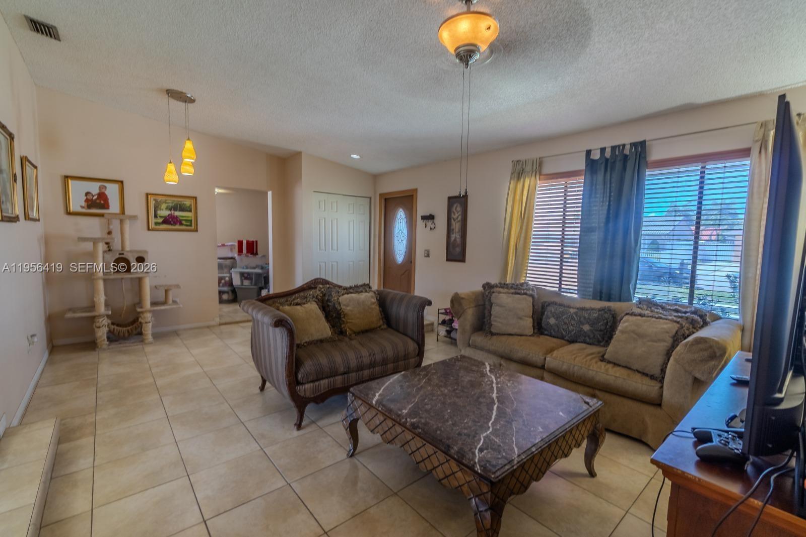 COUNTRY LAKE MANORS SEC 2 - Residential