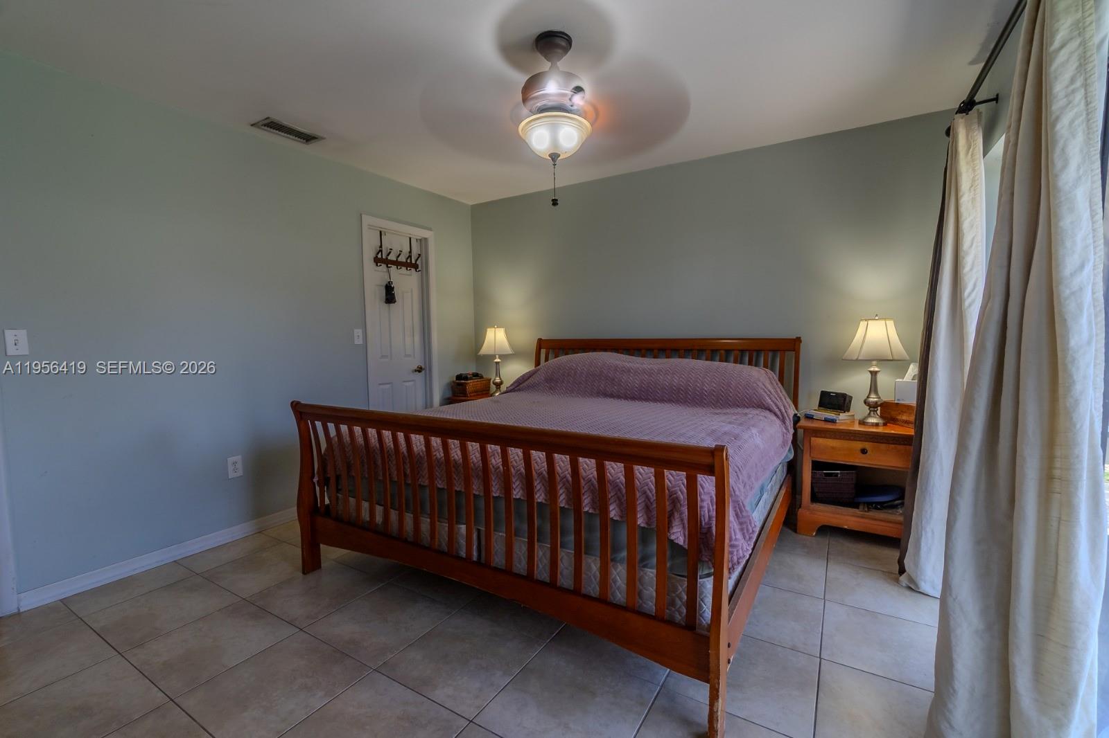 COUNTRY LAKE MANORS SEC 2 - Residential