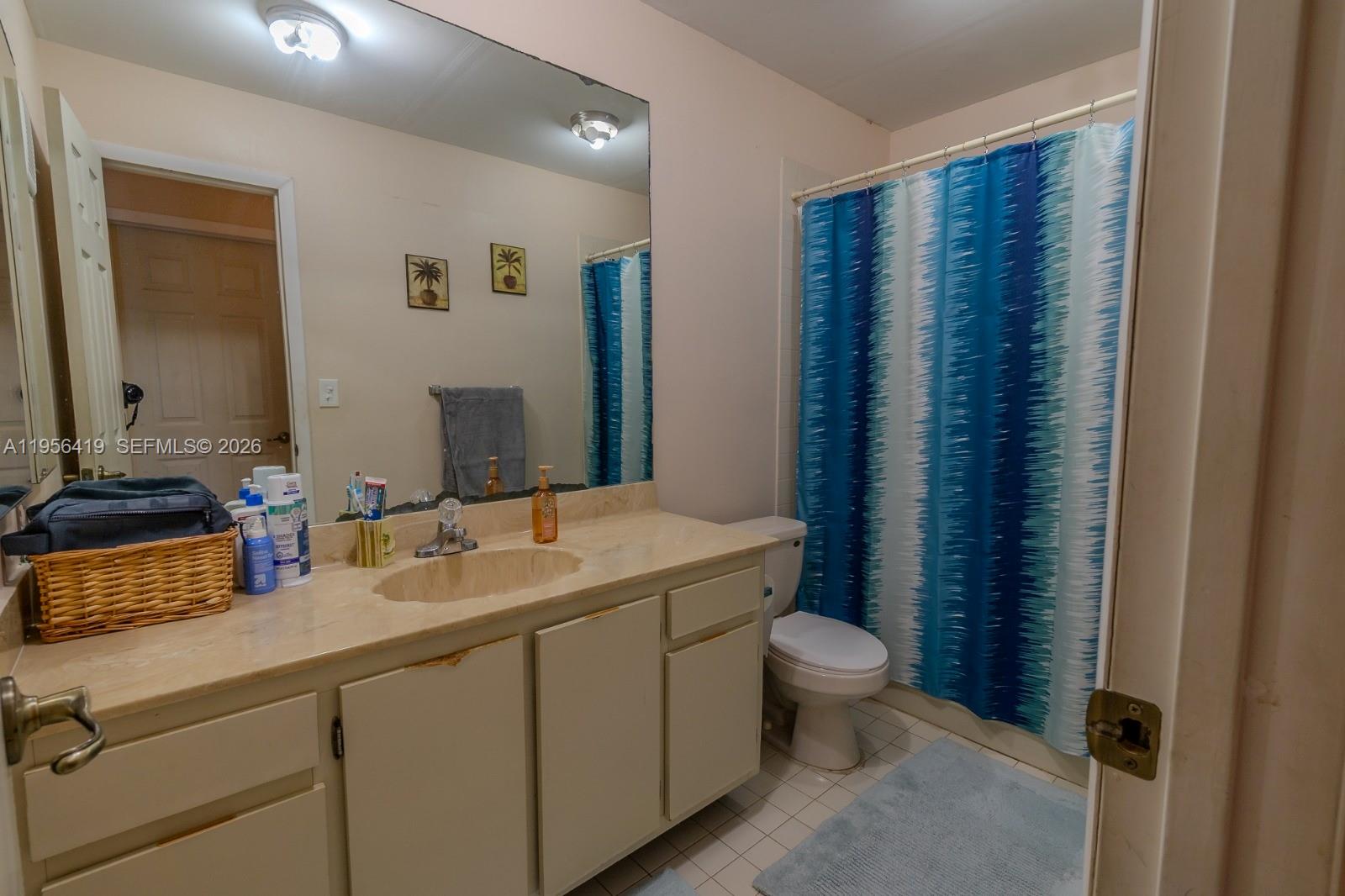 COUNTRY LAKE MANORS SEC 2 - Residential