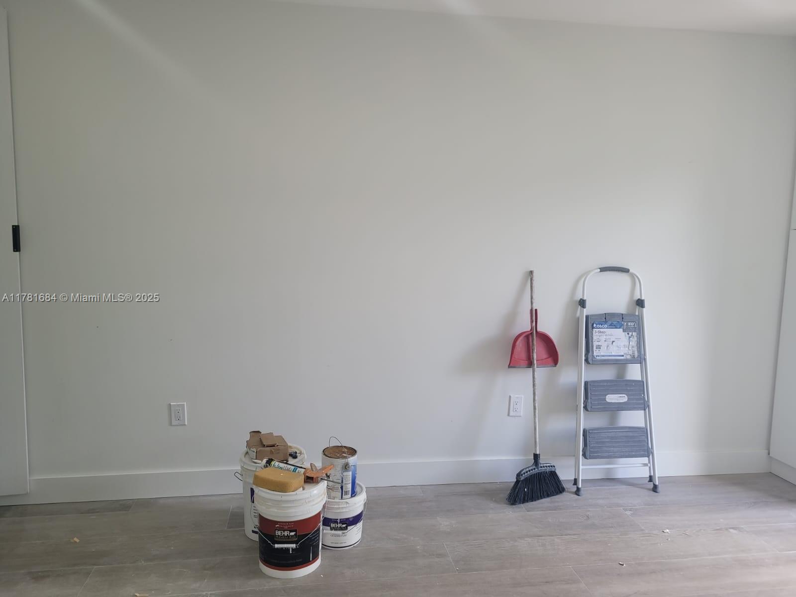 Rental Property at 9261 Nw 21st Mnr #A Mnr A, Sunrise, Miami-Dade County, Florida - Bathrooms: 1  - $1,300 MO.