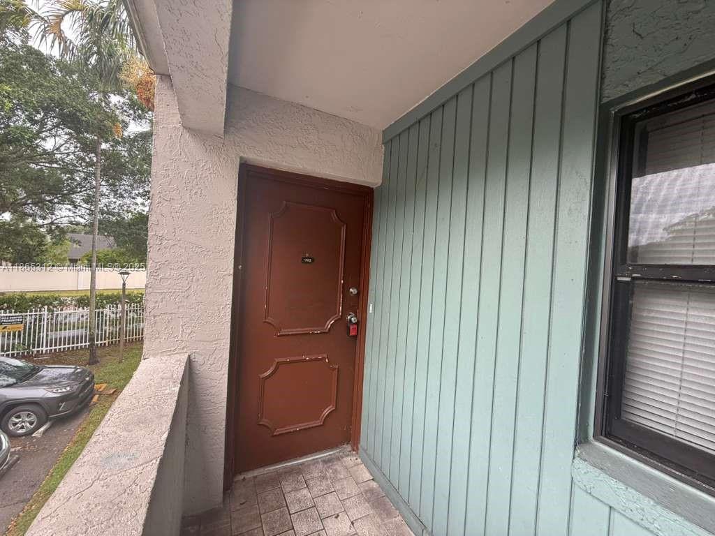 INVERRARY GARDENS CONDO I - Residential Lease