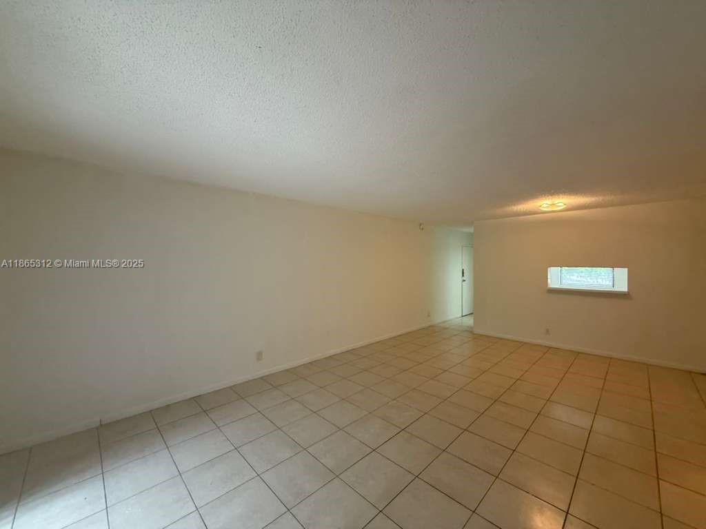 INVERRARY GARDENS CONDO I - Residential Lease