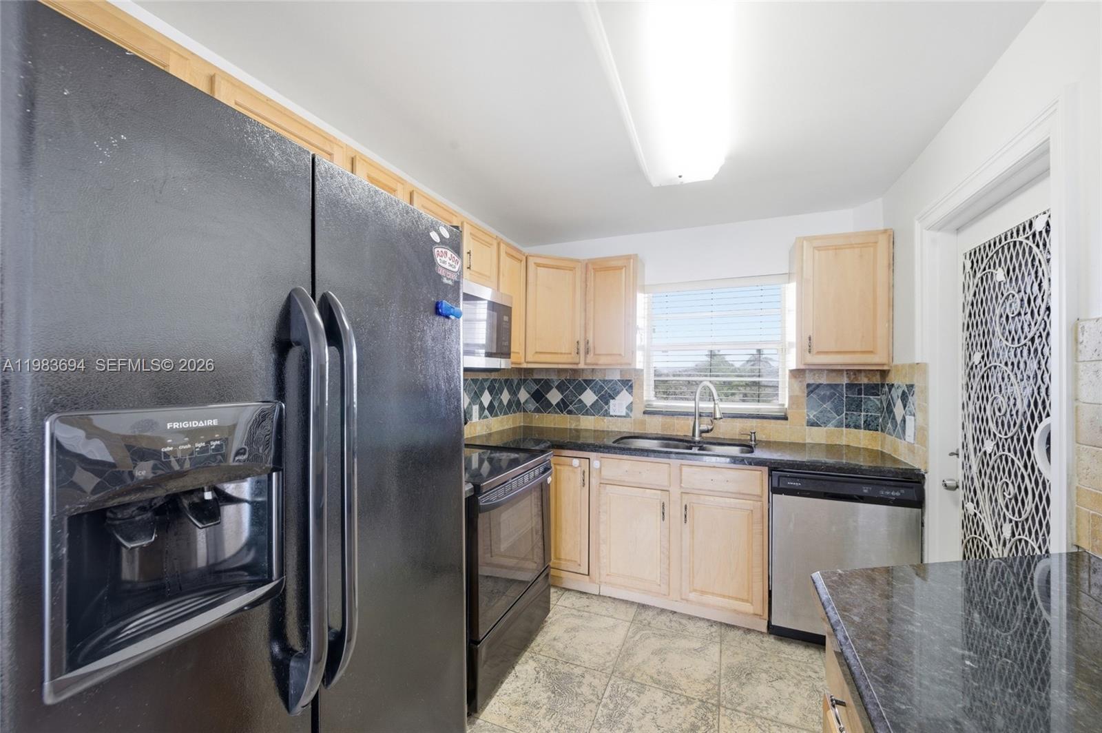 TALLWOOD NORTH CONDO - Residential