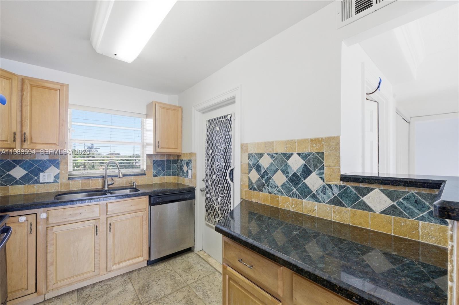 TALLWOOD NORTH CONDO - Residential