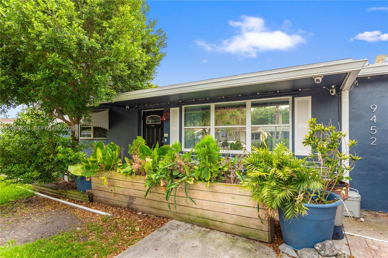 SUMMERTIME ISLES - Residential