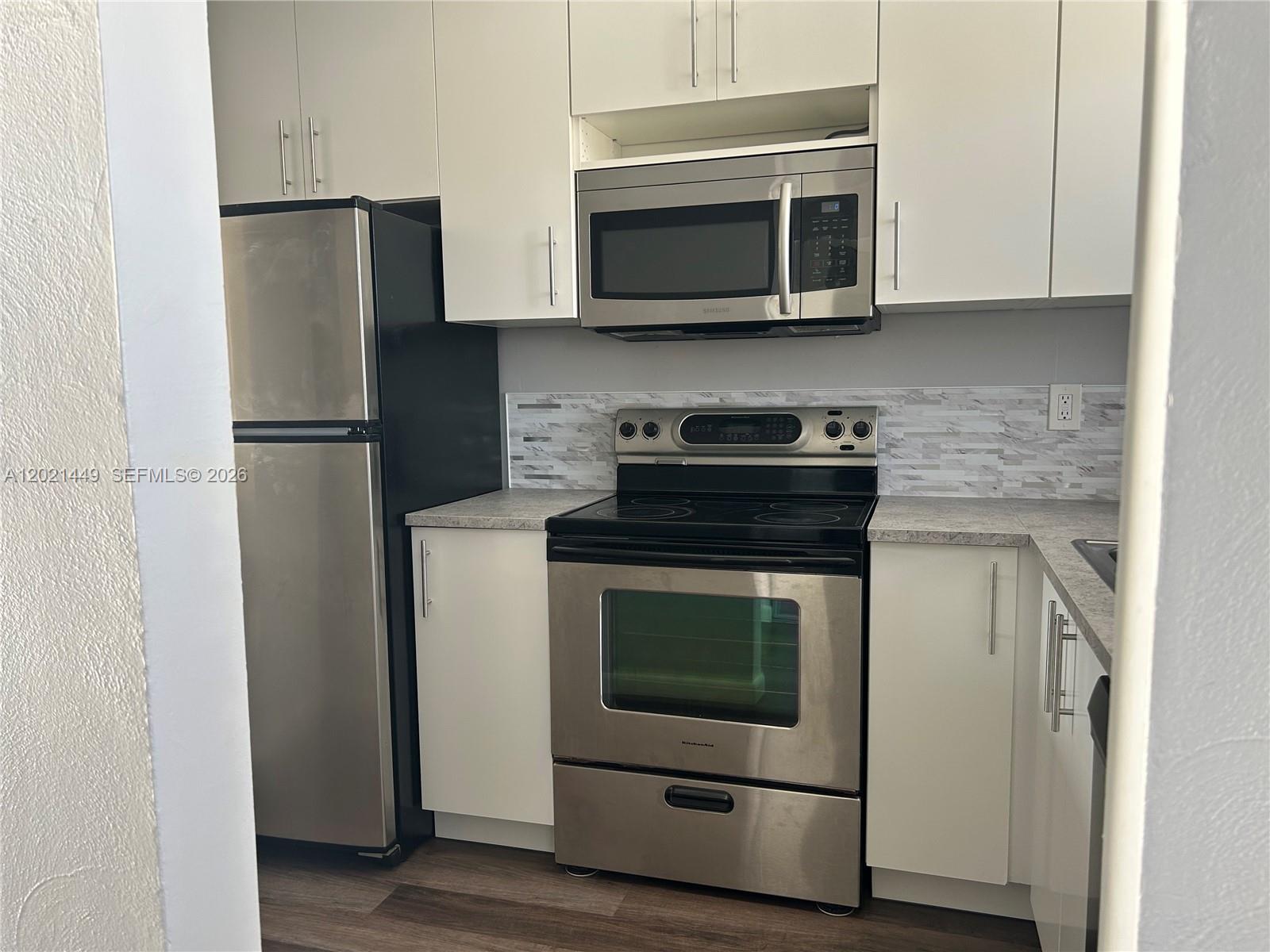 SUNRISE LAKES PHASE 1 - Residential