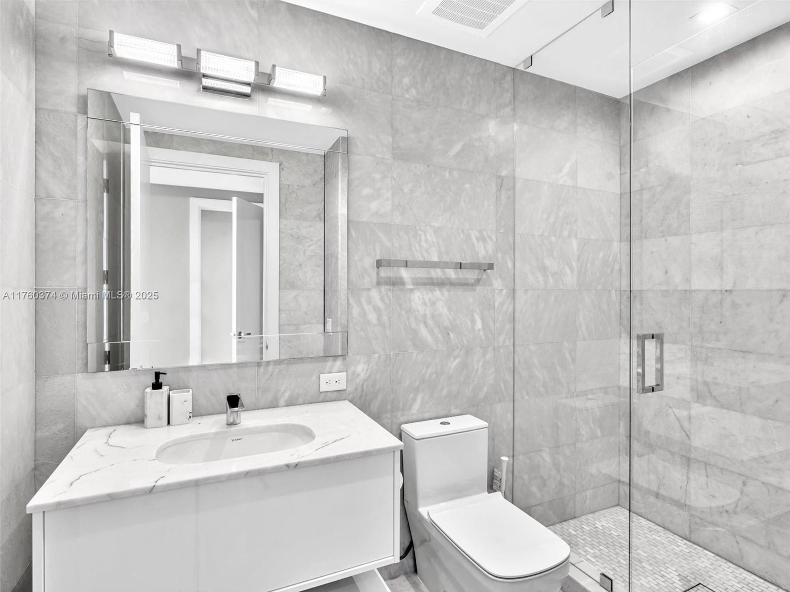 Turnberry Ocean Club Condo - Residential