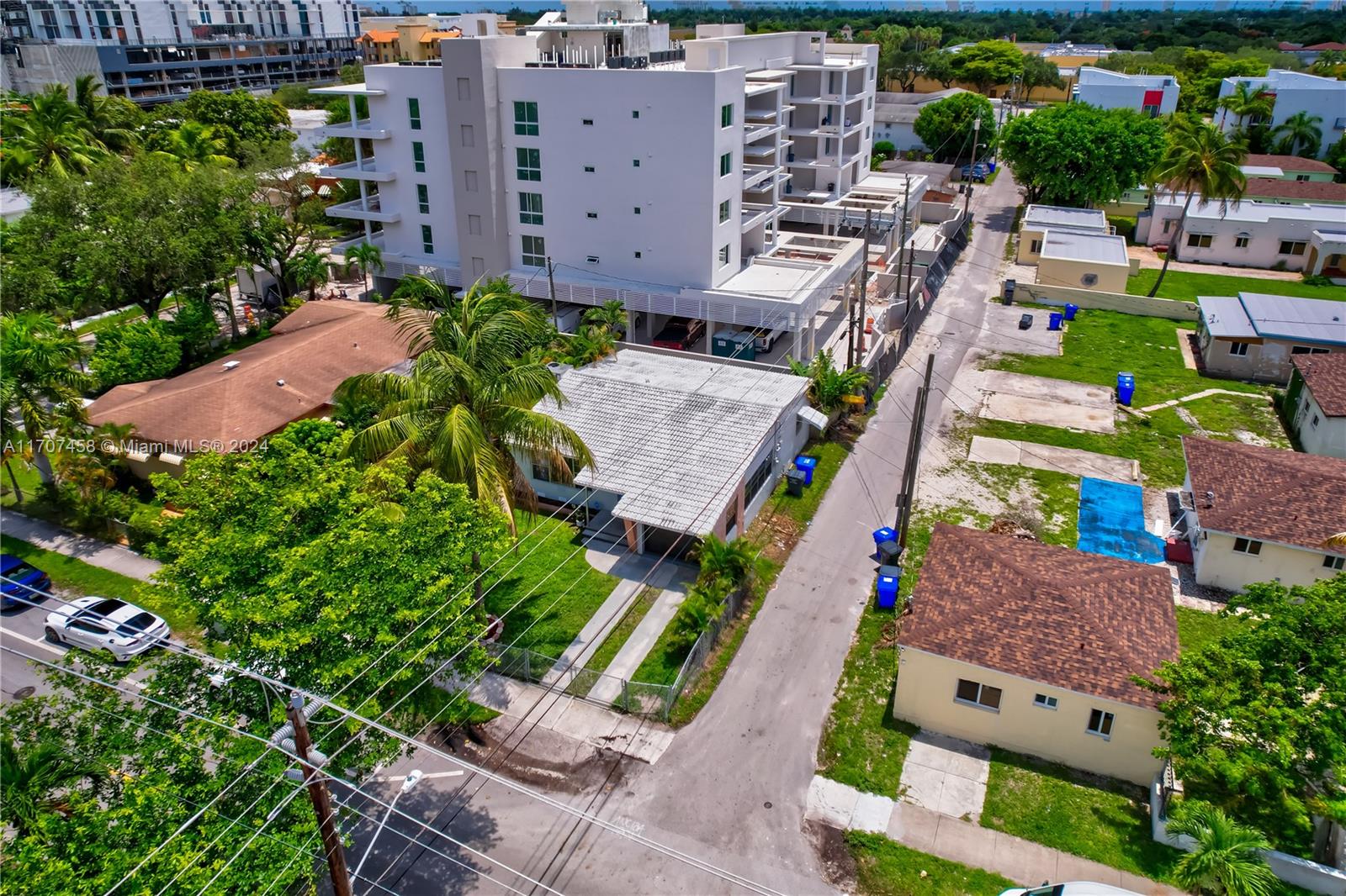 Hollywood, Florida 33020, United States, 2 Bedrooms Bedrooms, ,2 BathroomsBathrooms,Residential,Active,27393