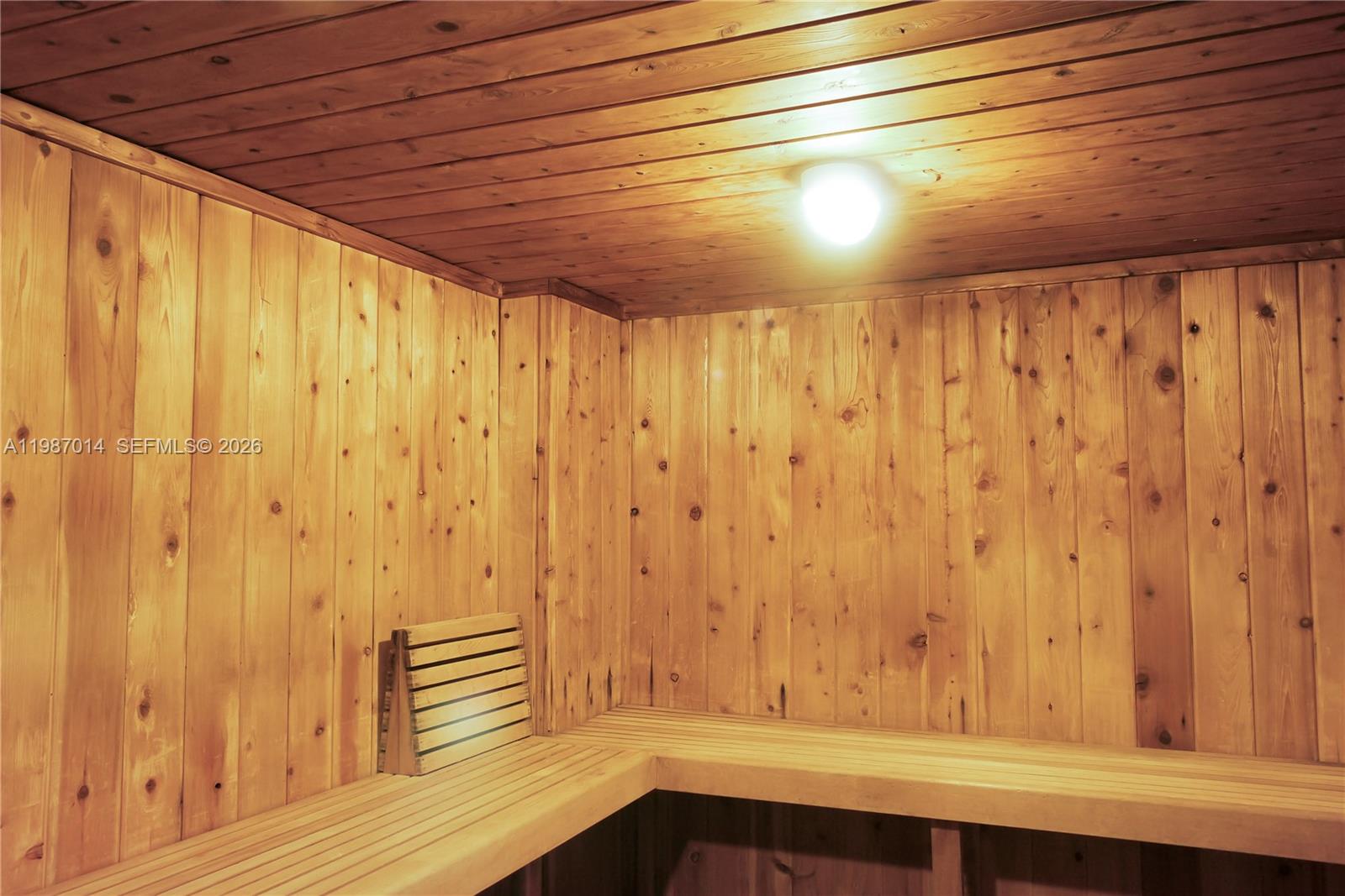 ARLEN HOUSE EAST CONDO - Residential