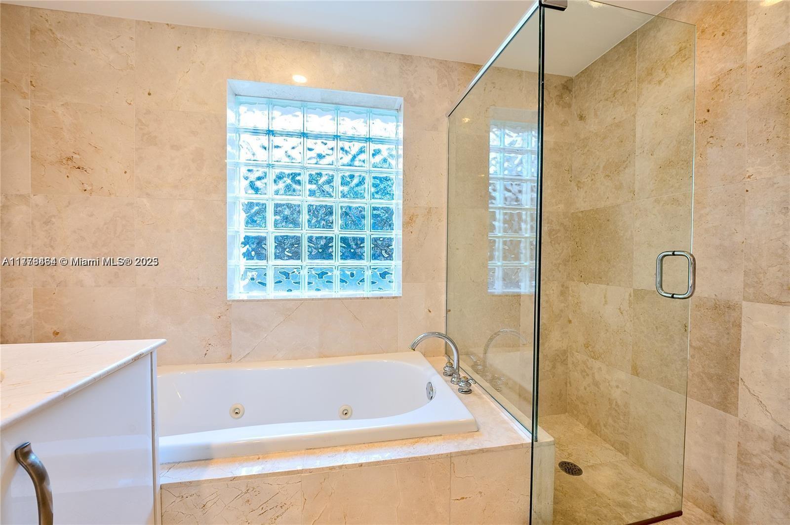 OCEAN PLAZA ON DEERFIELD - Residential Lease