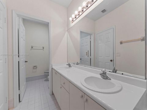 Tiny photo for 1498 SE 25th Ave, Homestead, FL 33035 (MLS # A12027563)