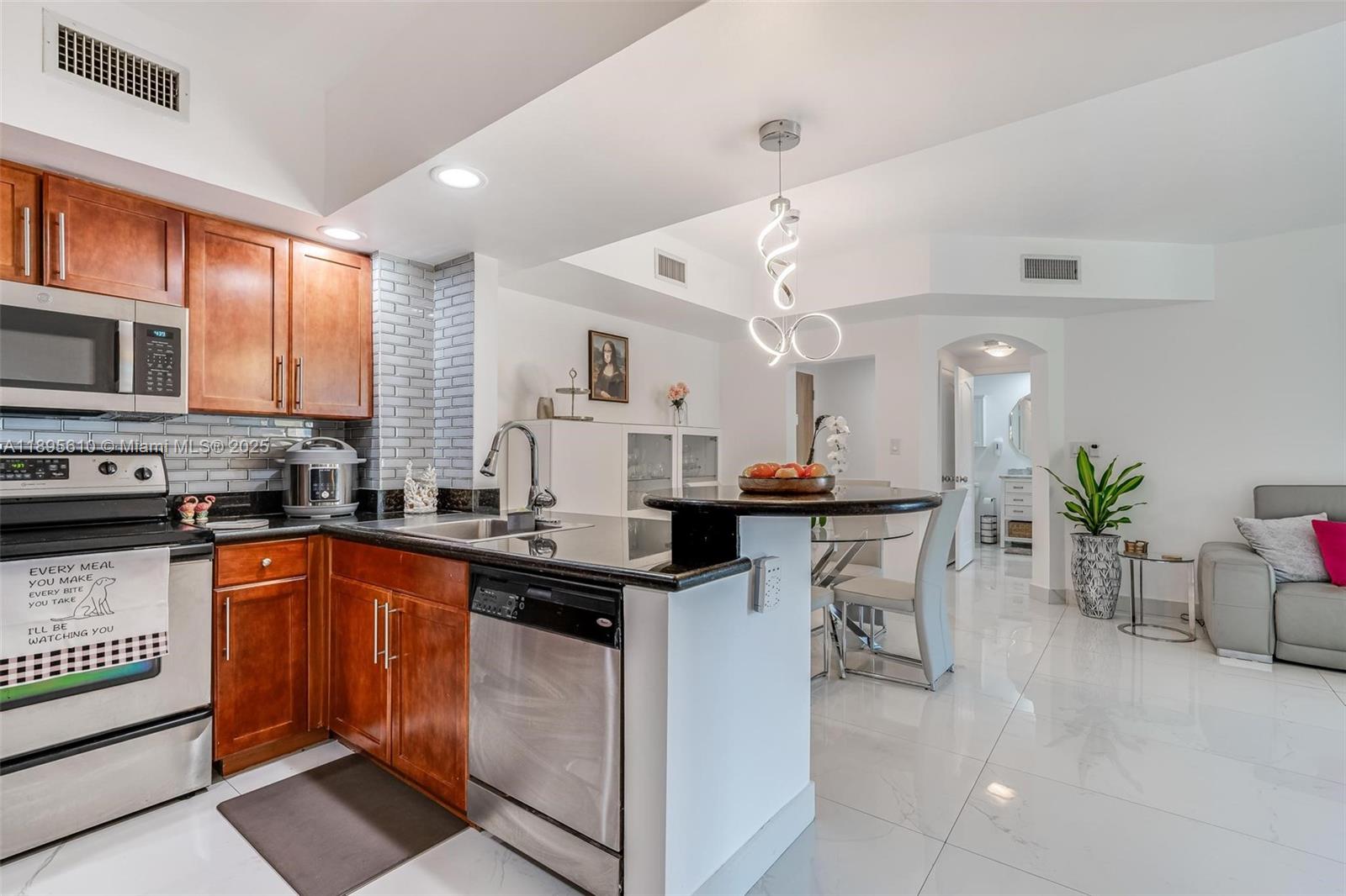 WAVERLY AT LAS OLAS CONDO - Residential