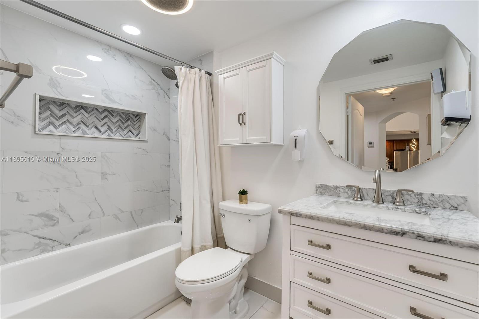 WAVERLY AT LAS OLAS CONDO - Residential