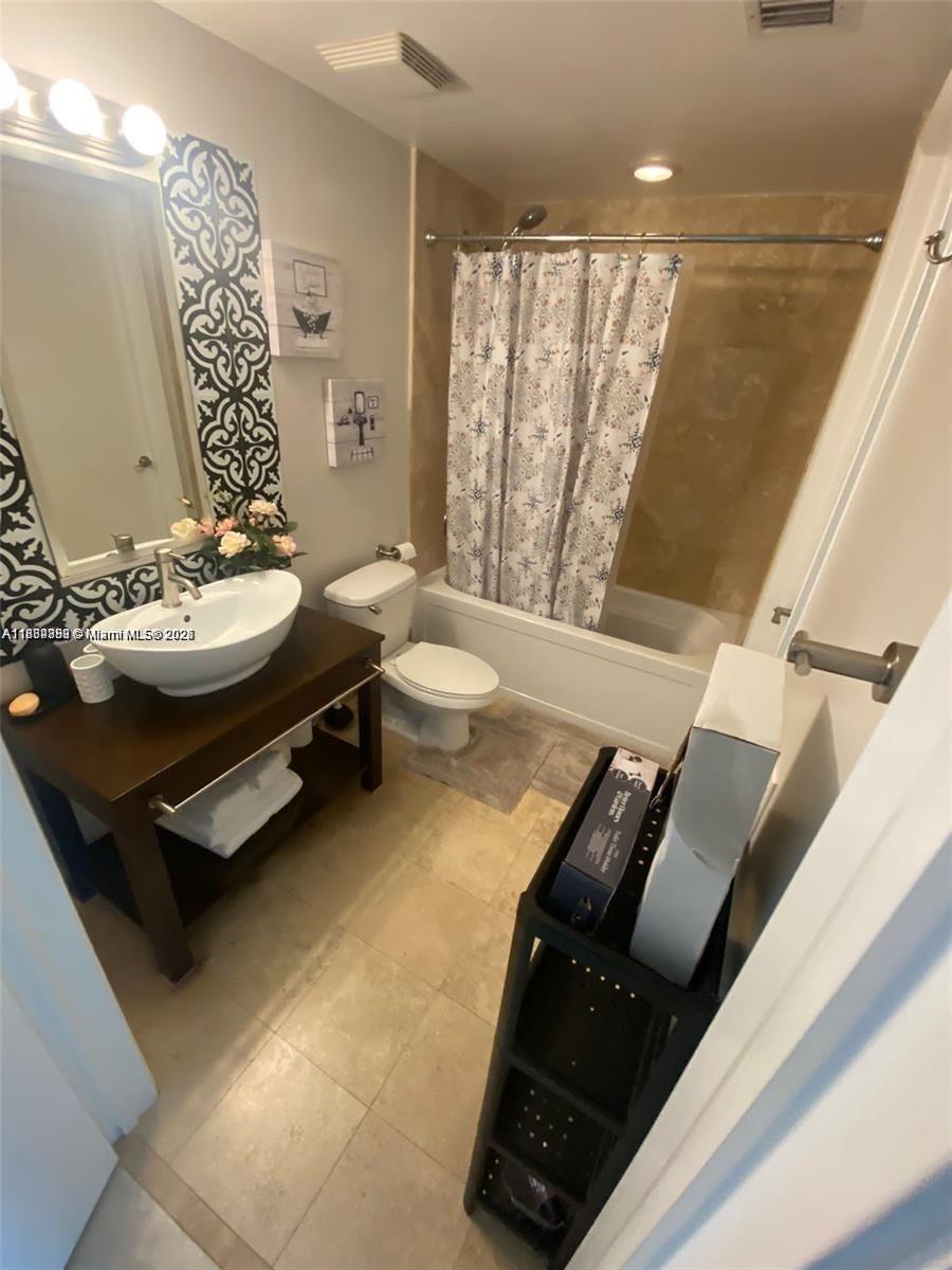 WIND CONDO - Residential Lease