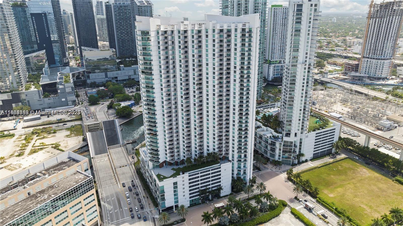 WIND CONDO - Residential Lease