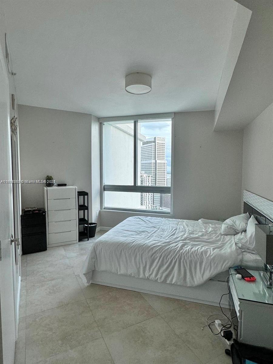 WIND CONDO - Residential Lease