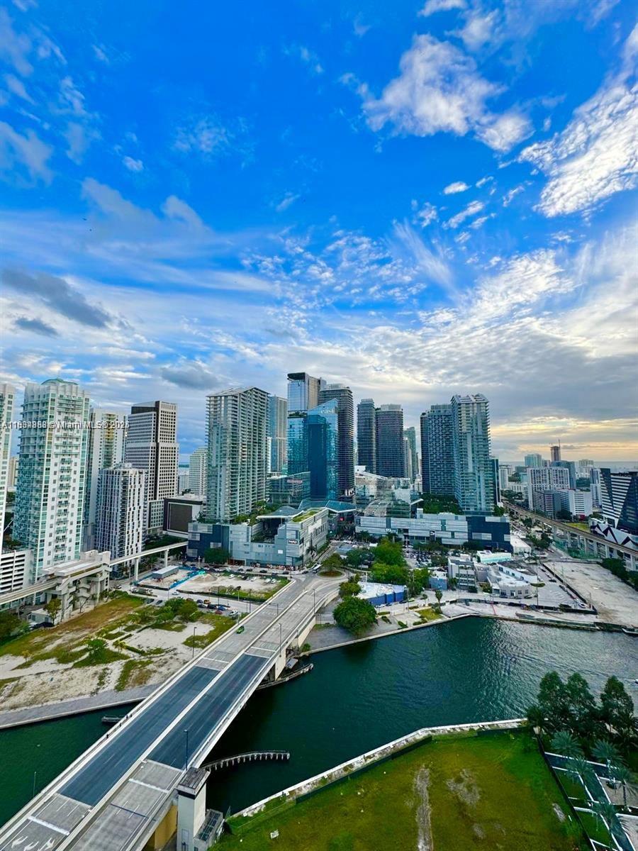 WIND CONDO - Residential Lease