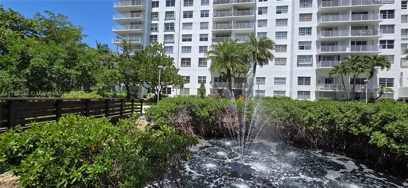 ADMIRALS PORT CONDO WEST - Residential