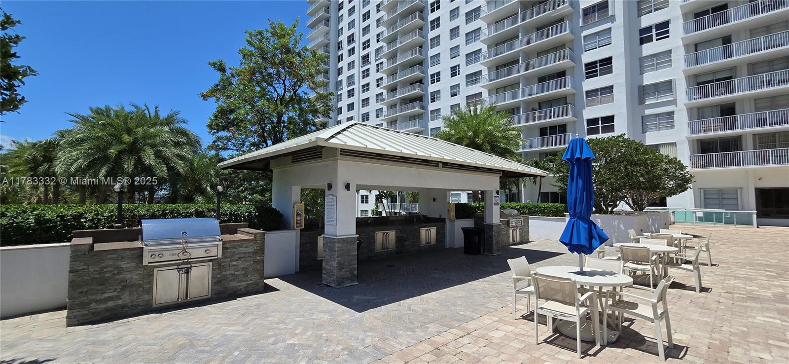 ADMIRALS PORT CONDO WEST - Residential