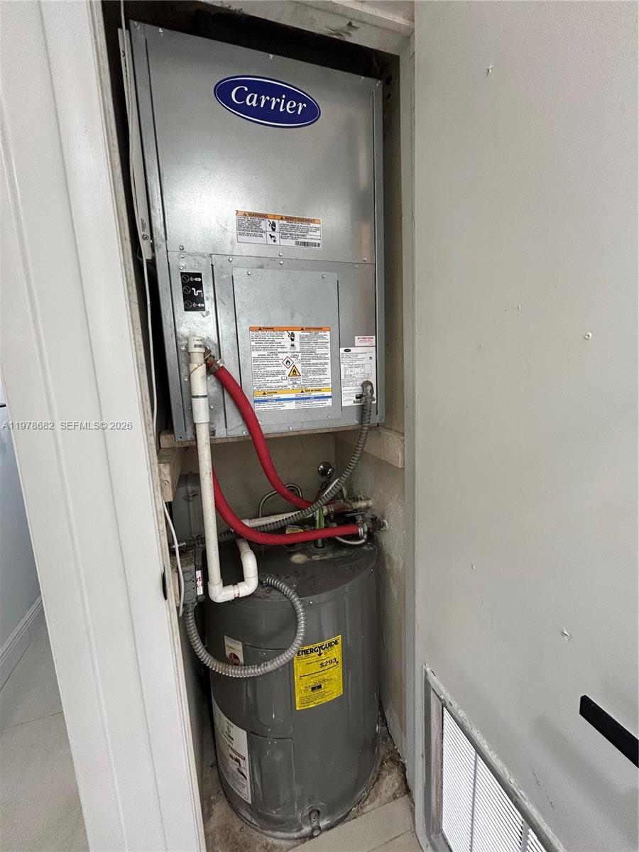 CAMBRIDGE HOUSE - Residential