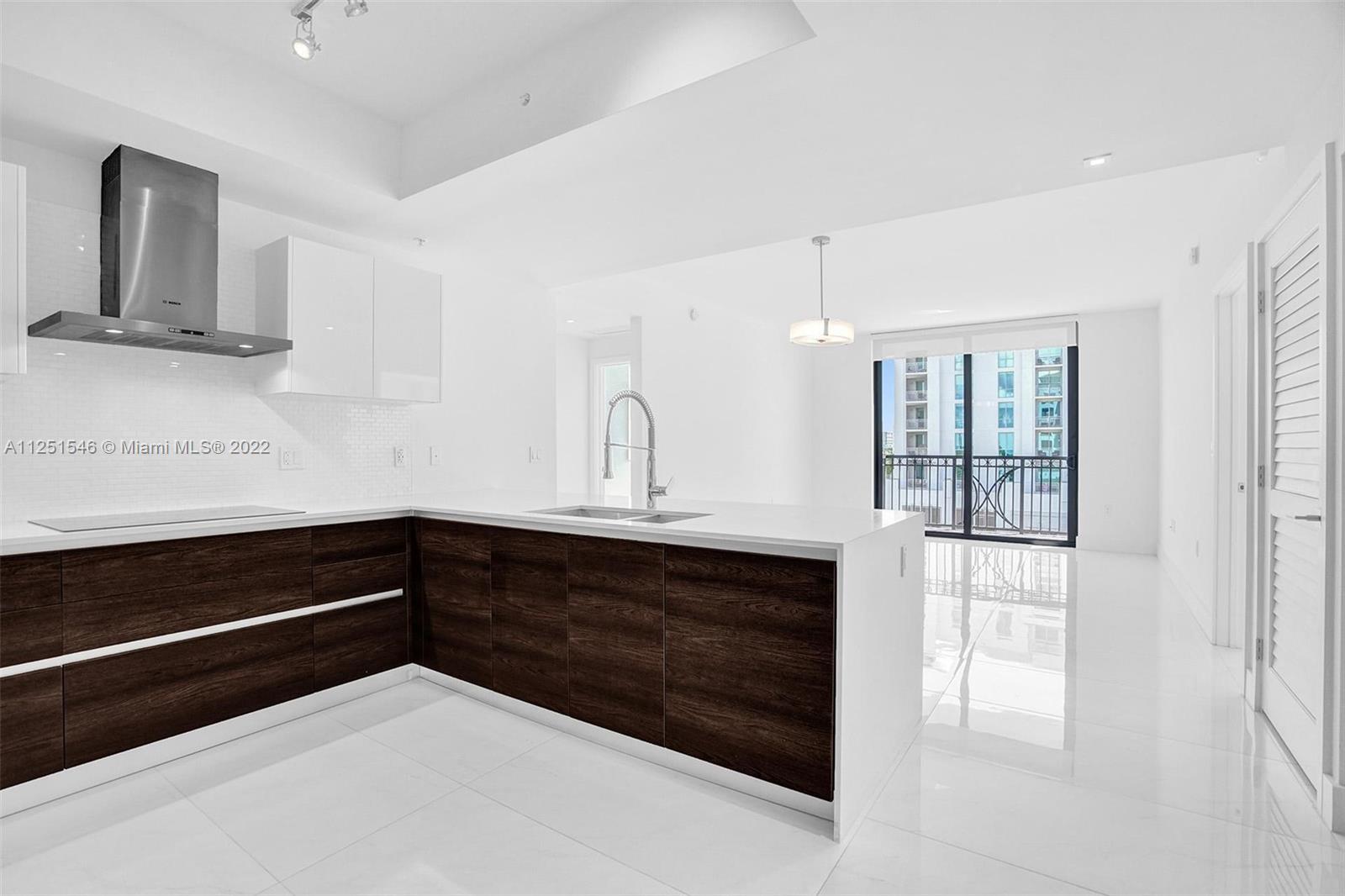 MERRICK MANOR - Residential Lease