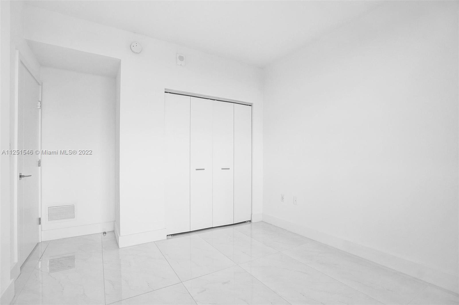 MERRICK MANOR - Residential Lease
