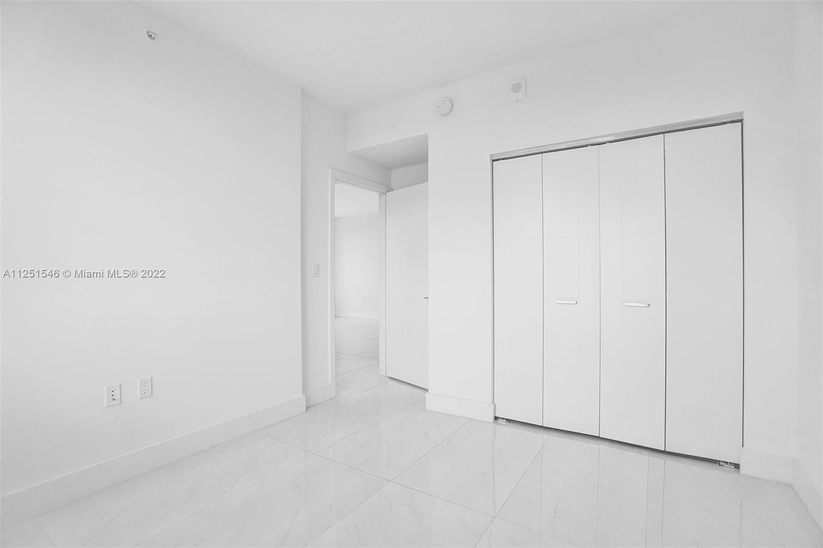 MERRICK MANOR - Residential Lease