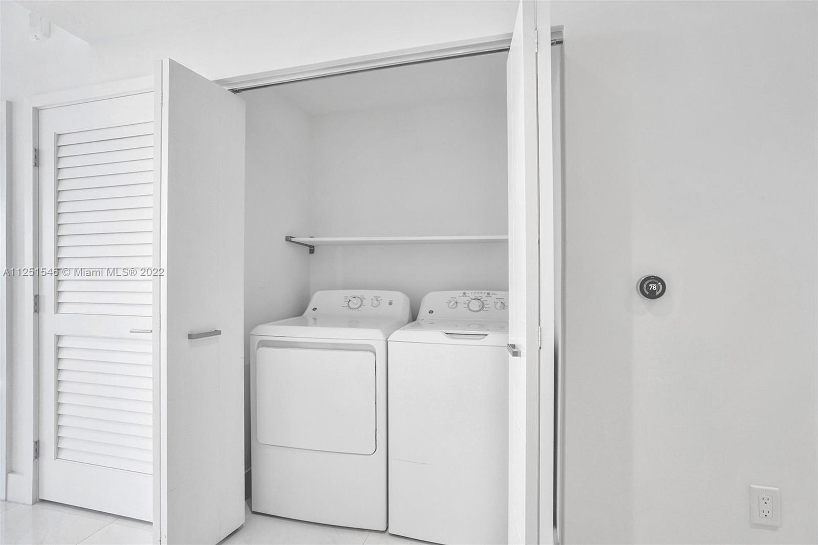 MERRICK MANOR - Residential Lease